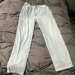 BDG mom high rise jeans size 28w